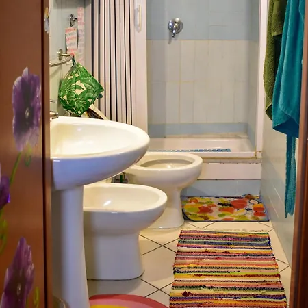 Bed-letto-cama In Shared Condivisa Bed and breakfast